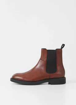 ALEX M BOOTS